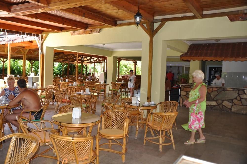 Larissa Inn Beldibi  Extérieur photo